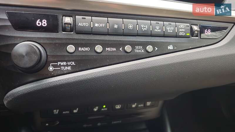 Седан Lexus ES 2019 в Львове фото 10 Седан Lexus ES 2019 в Львове