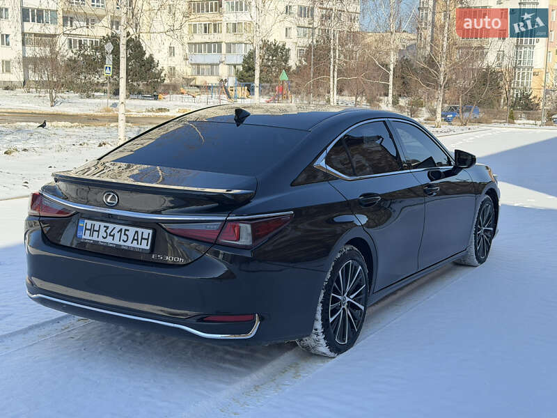 Седан Lexus ES 2024 в Одессе