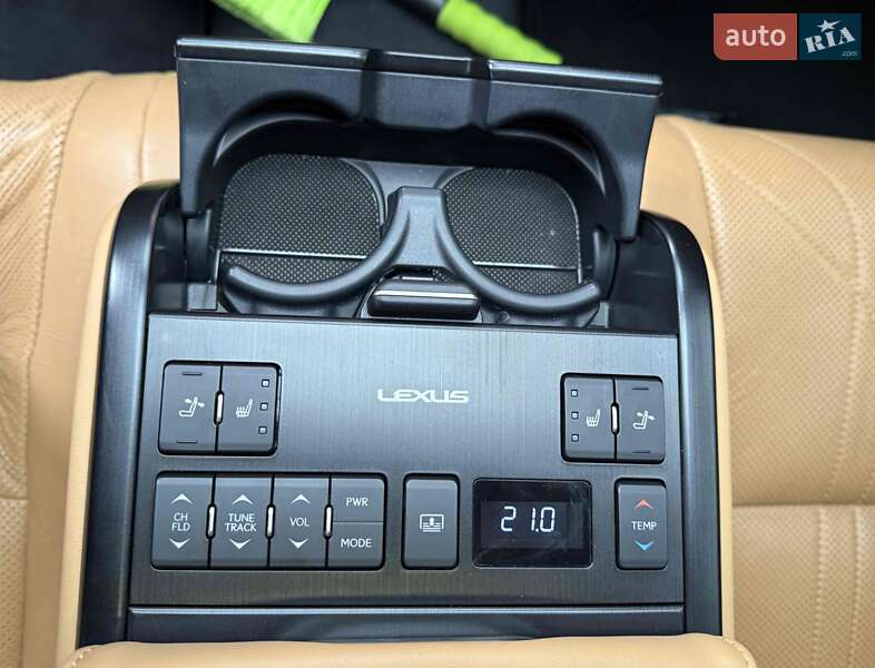 Седан Lexus ES 2022 в Львові