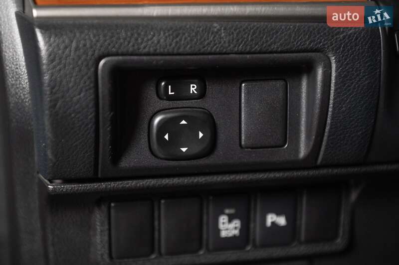 Седан Lexus ES 2015 в Одесі