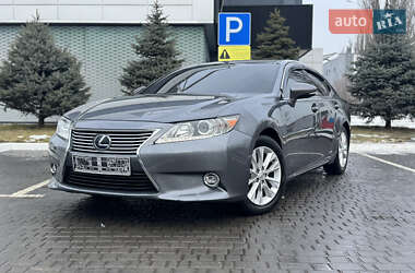 Седан Lexus ES 2013 в Одесі