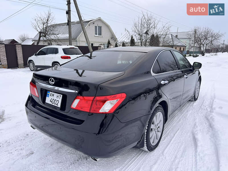Седан Lexus ES 2008 в Умані