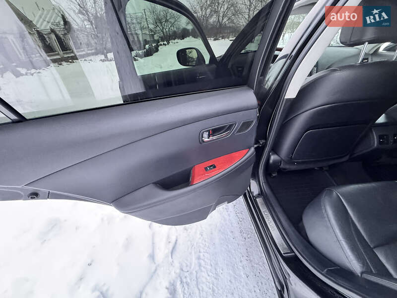 Седан Lexus ES 2008 в Умані