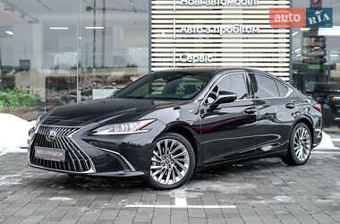 Седан Lexus ES 2024 в Львове