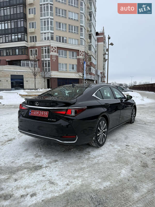 Седан Lexus ES 2021 в Умани