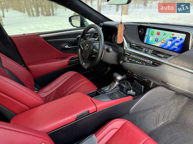 Седан Lexus ES 2019 в Вінниці