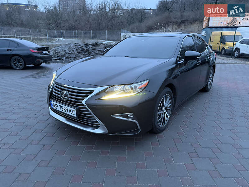 Lexus ES 2017