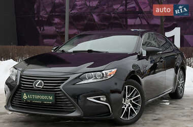 Седан Lexus ES 2016 в Києві