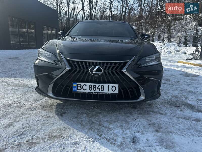 Седан Lexus ES 2022 в Львове фото 6 Седан Lexus ES 2022 в Львове