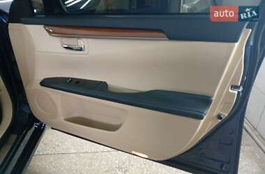 Седан Lexus ES 2013 в Черкассах