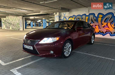 Седан Lexus ES 2014 в Киеве
