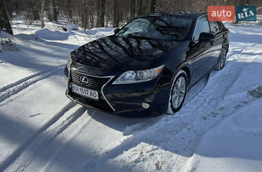 Седан Lexus ES 2012 в Крюківщині