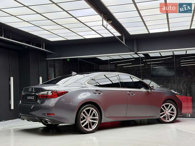 Седан Lexus ES 2018 в Києві