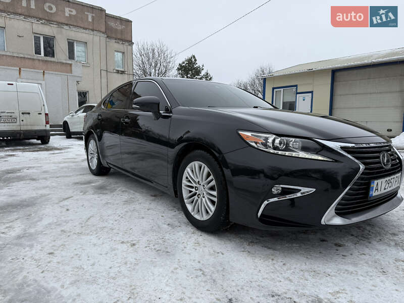 Седан Lexus ES 2018 в Бершаді фото 19 Седан Lexus ES 2018 в Бершаді