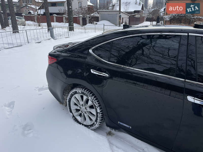 Седан Lexus ES 2014 в Києві