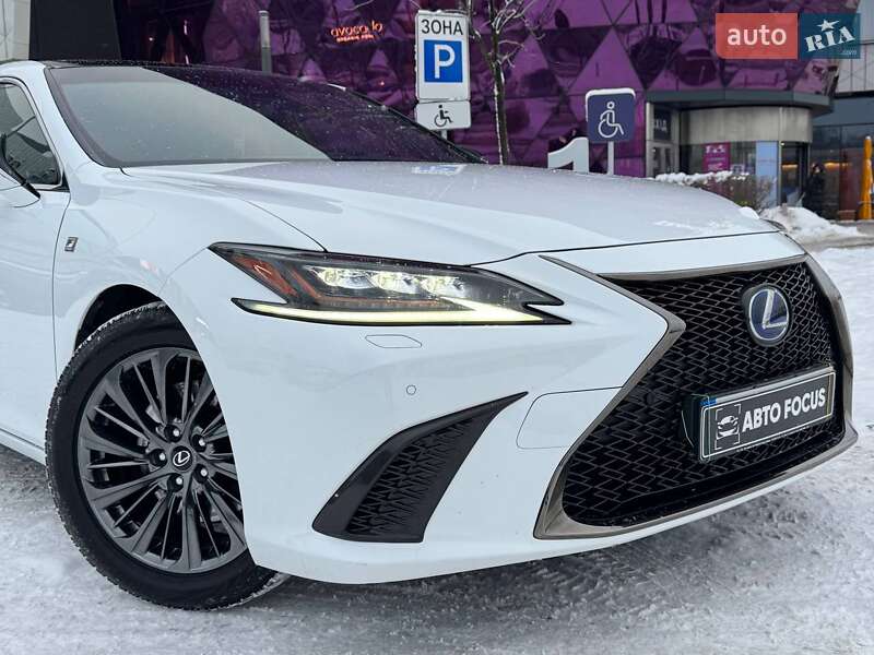 Седан Lexus ES 2020 в Києві