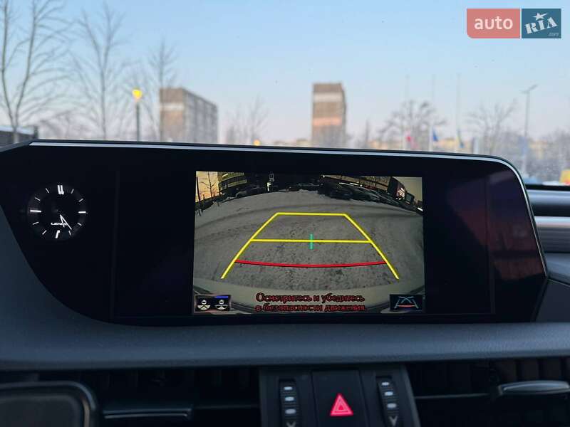 Седан Lexus ES 2020 в Києві