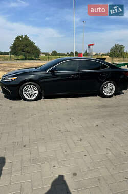 Седан Lexus ES 2016 в Пятихатках