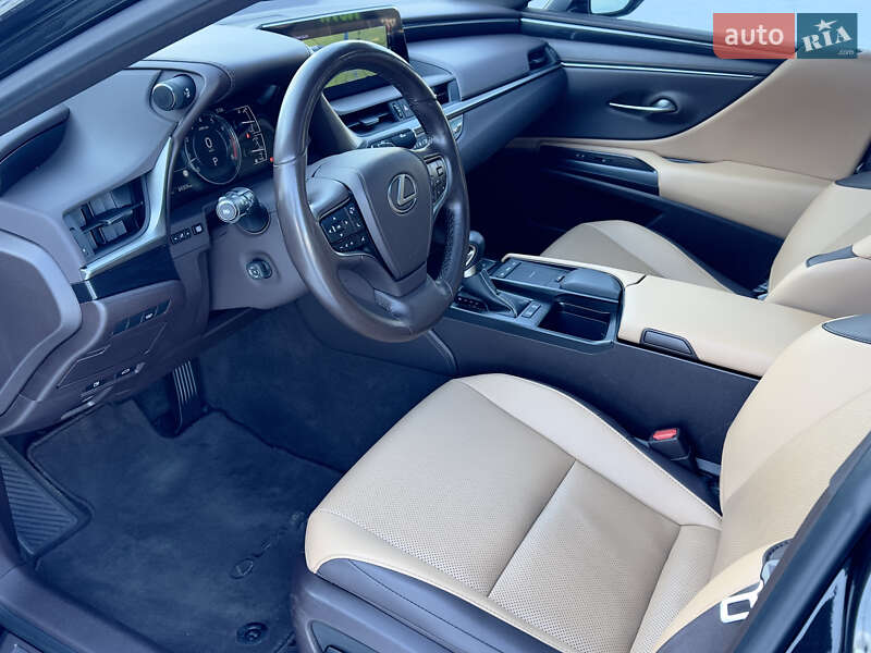 Седан Lexus ES 2020 в Киеве фото 34 Седан Lexus ES 2020 в Киеве