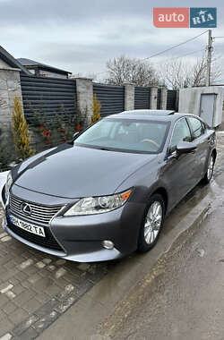 Седан Lexus ES 2013 в Одессе