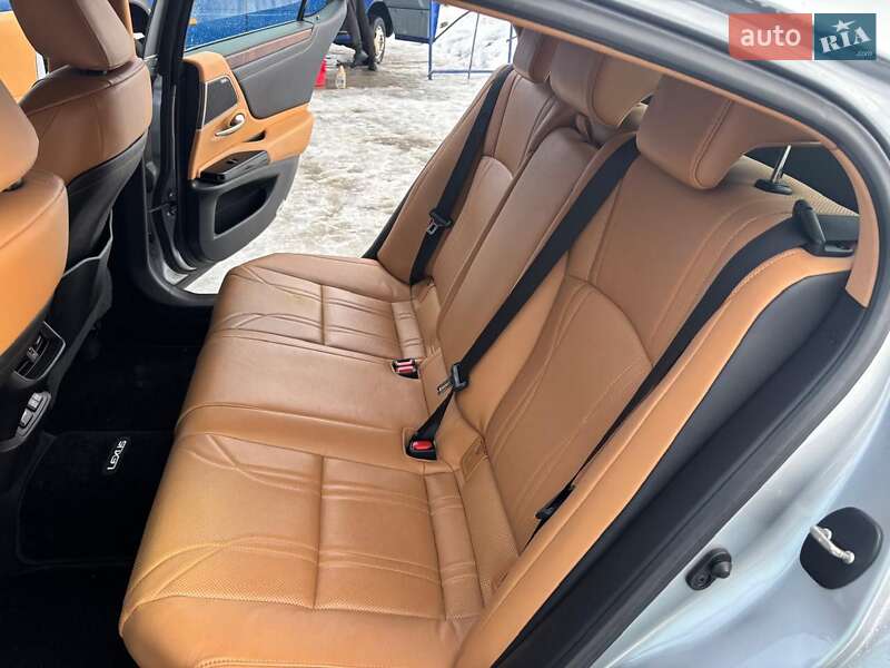 Седан Lexus ES 2022 в Тернополе фото 20 Седан Lexus ES 2022 в Тернополе