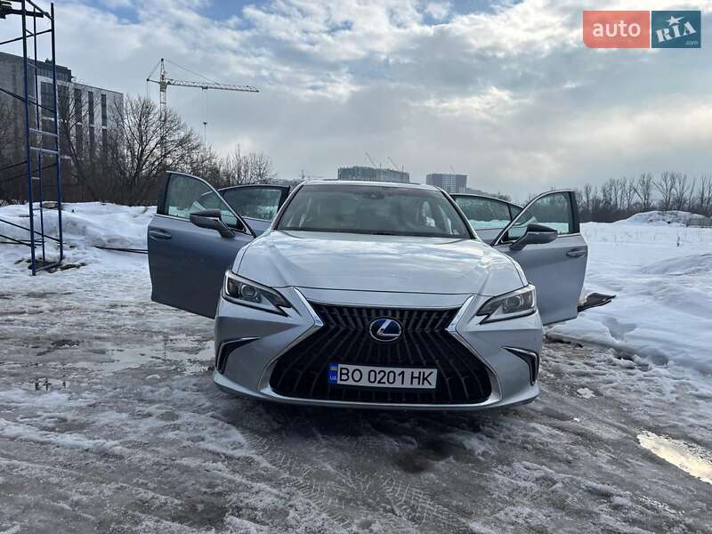 Седан Lexus ES 2022 в Тернополе фото 24 Седан Lexus ES 2022 в Тернополе