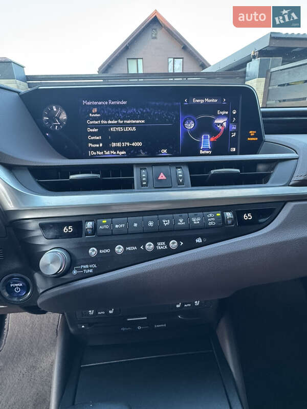 Седан Lexus ES 2020 в Львове