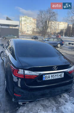 Седан Lexus ES 2016 в Кропивницком