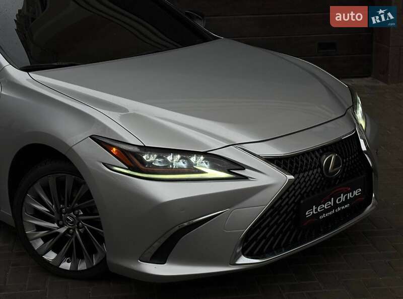 Седан Lexus ES 2019 в Николаеве