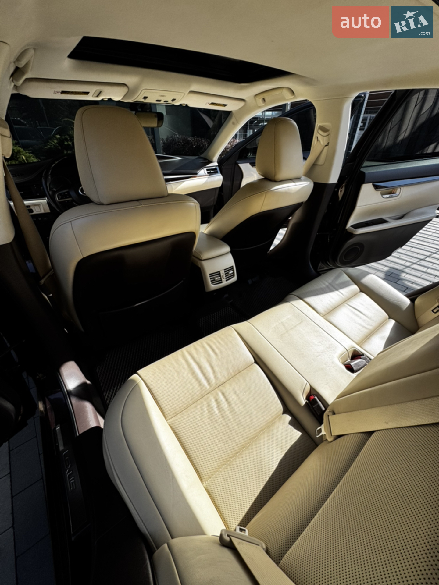 2016 Lexus ES - мініатюра 15