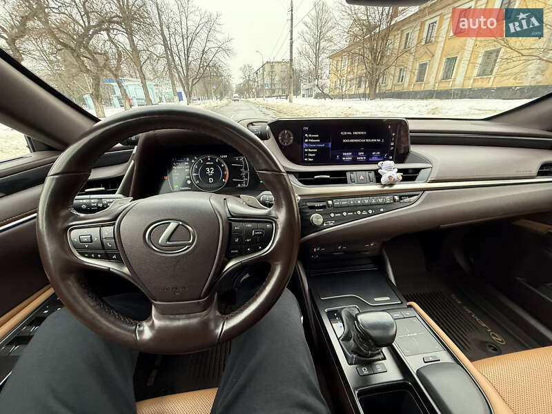 Седан Lexus ES 2020 в Кременчуге фото 19 Седан Lexus ES 2020 в Кременчуге