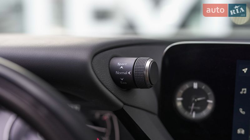 Седан Lexus ES 2022 в Львове фото 25 Седан Lexus ES 2022 в Львове