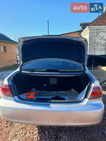 Седан Lexus ES 2004 в Вышгороде