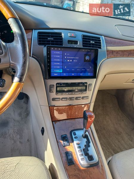 Седан Lexus ES 2004 в Вышгороде