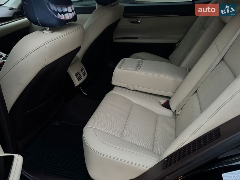 Седан Lexus ES 2015 в Одессе