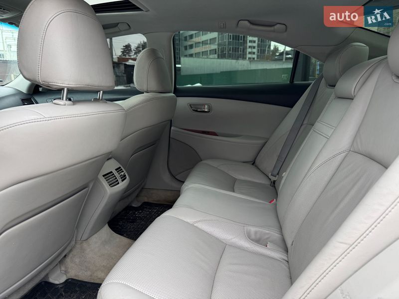 Седан Lexus ES 2006 в Киеве