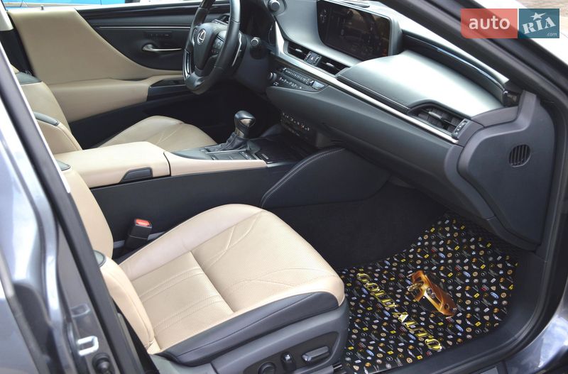 Седан Lexus ES 2019 в Одессе