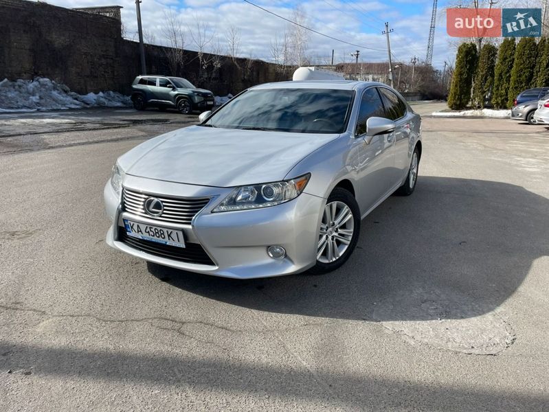 Седан Lexus ES 2014 в Киеве фото 5 Седан Lexus ES 2014 в Киеве