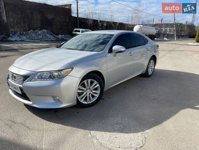 Седан Lexus ES 2014 в Киеве фото 4 Седан Lexus ES 2014 в Киеве
