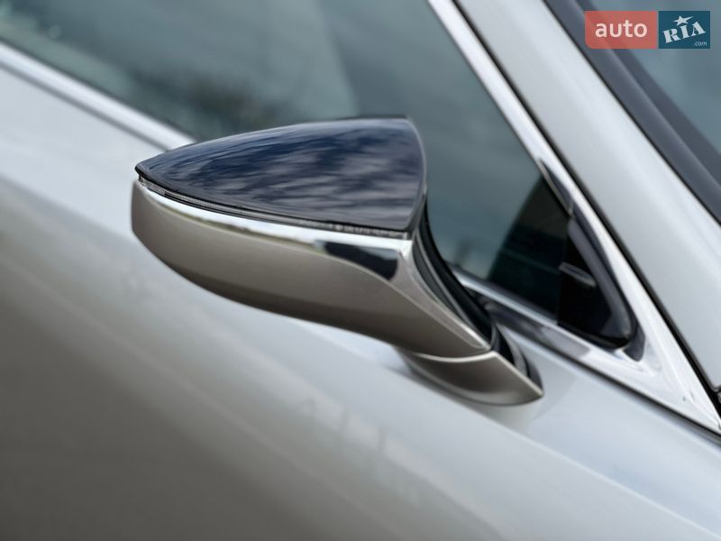 Седан Lexus ES 2024 в Рівному