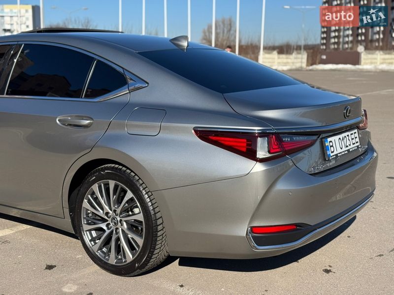 Седан Lexus ES 2020 в Києві фото 11 Седан Lexus ES 2020 в Києві