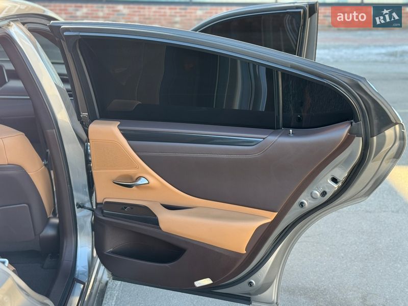 Седан Lexus ES 2020 в Києві фото 20 Седан Lexus ES 2020 в Києві
