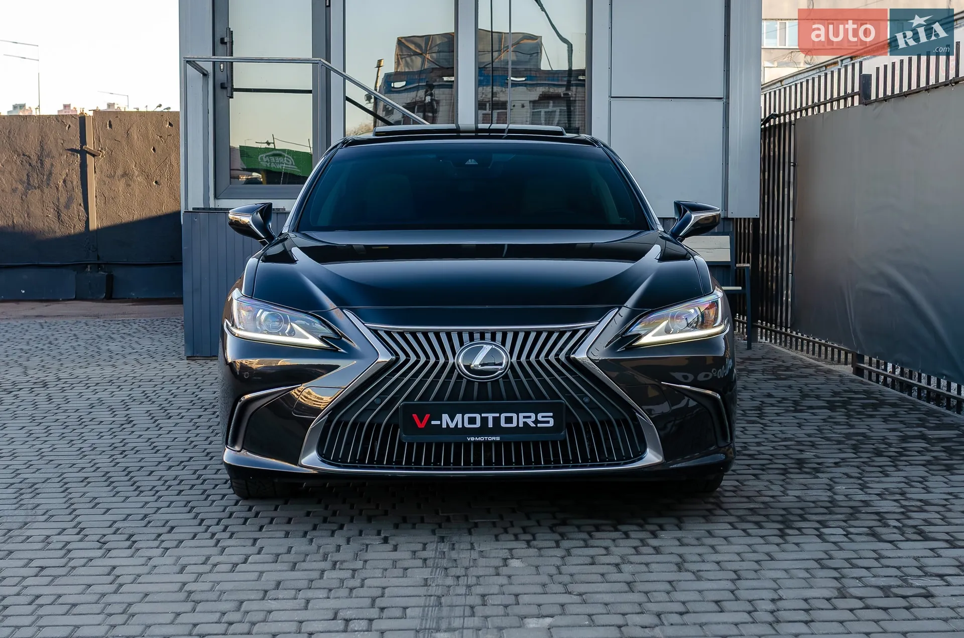 2020 Lexus ES - мініатюра 5