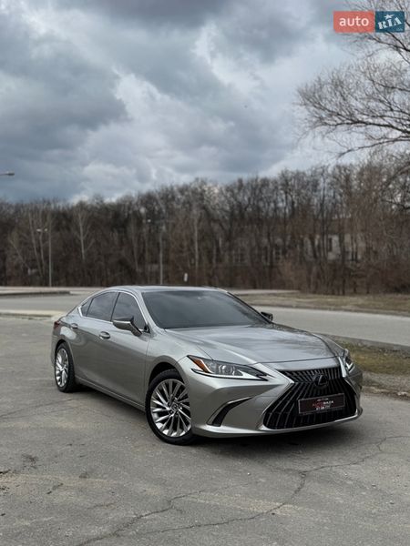 Седан Lexus ES 2021 в Дніпрі