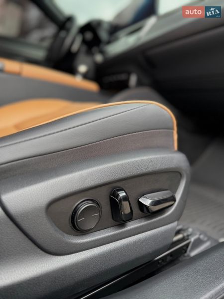 Седан Lexus ES 2021 в Дніпрі