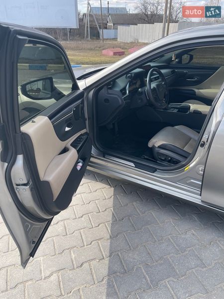 Седан Lexus ES 2020 в Одессе