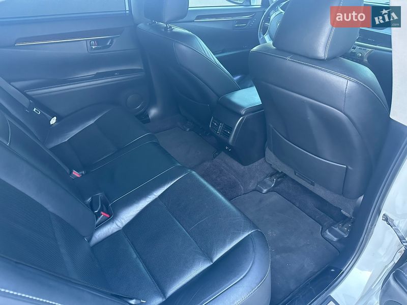 Седан Lexus ES 2014 в Одессе