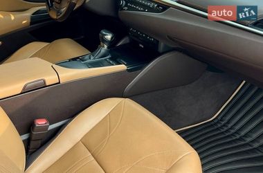Седан Lexus ES 2018 в Одессе