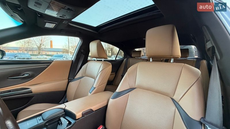 Седан Lexus ES 2020 в Житомире