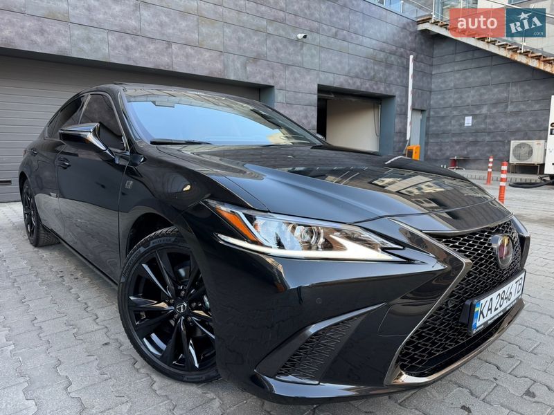 Седан Lexus ES 2024 в Києві